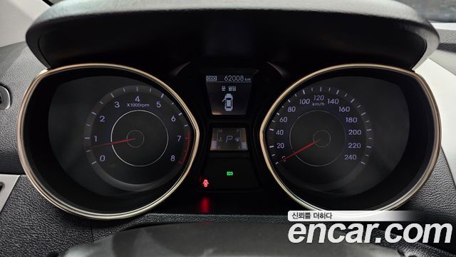 Hyundai AVANTE 2012 — photo 11