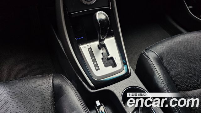 Hyundai AVANTE 2012 — photo 12