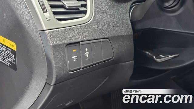 Hyundai AVANTE 2012 — photo 22