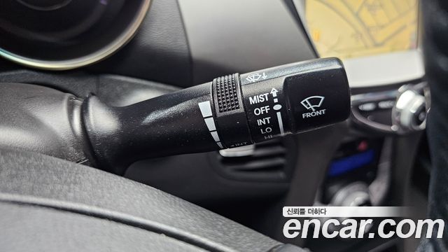 Hyundai AVANTE 2012 — photo 26