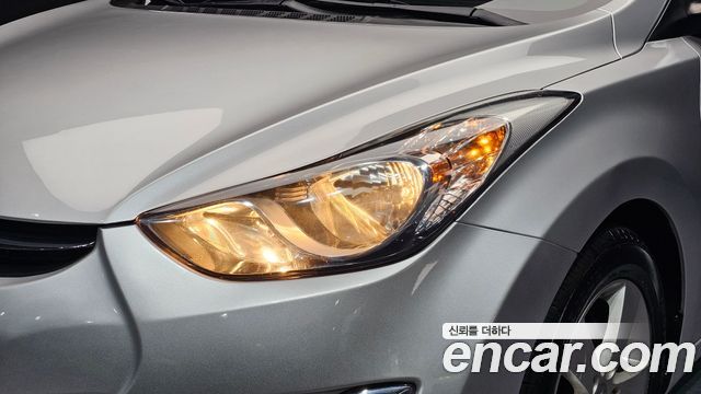 Hyundai AVANTE 2012 — photo 8