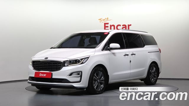 Kia Canival 2019 — photo 1