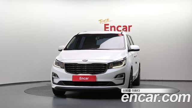 Kia Canival 2019 — photo 3