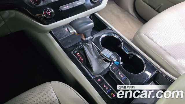 Kia Canival 2019 — photo 12