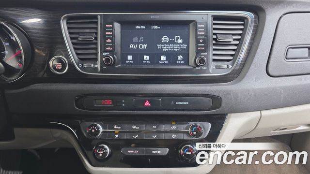Kia Canival 2019 — photo 20