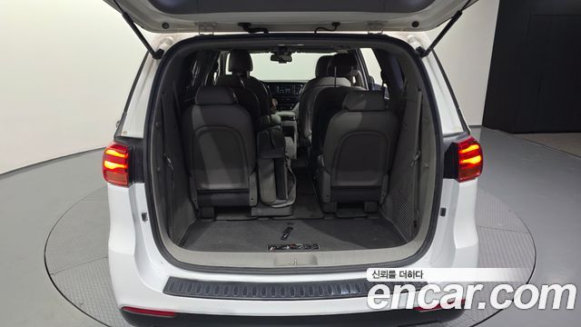 Kia Canival 2019 — photo 24