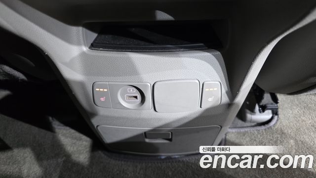Kia Canival 2019 — photo 30