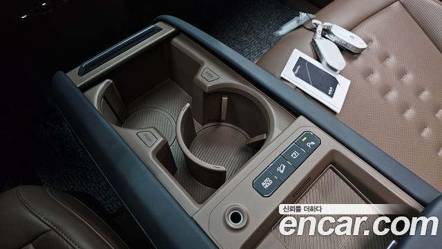 Kia EV9 2024 — photo 31