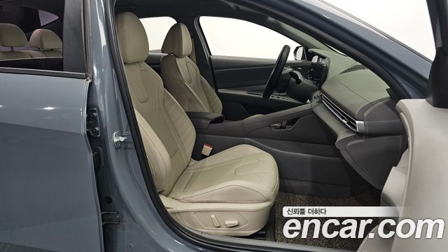 Hyundai AVANTE 2023 — photo 13