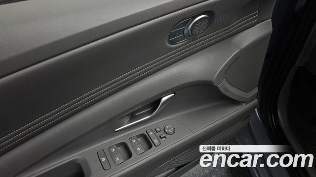 Hyundai AVANTE 2023 — photo 22