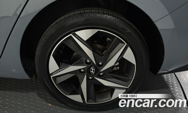 Hyundai AVANTE 2023 — photo 7