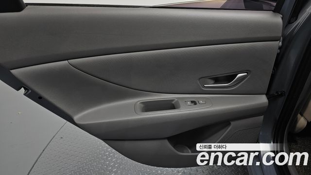 Hyundai AVANTE 2023 — photo 15