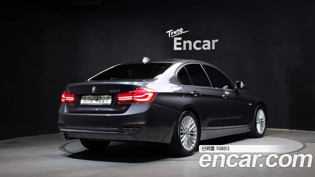BMW 3-Series 2017 — photo 2