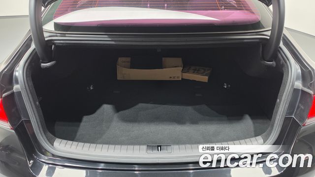 Genesis G80 2018 — photo 23