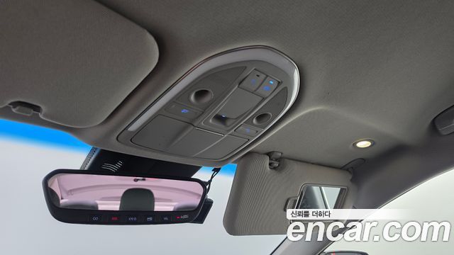 Genesis G80 2018 — photo 25