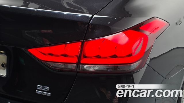 Genesis G80 2018 — photo 9