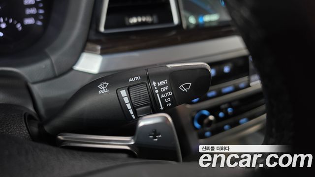 Genesis G80 2018 — photo 28