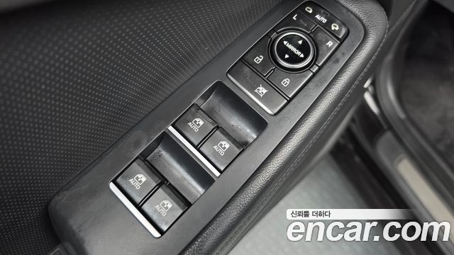 Genesis G80 2018 — photo 29