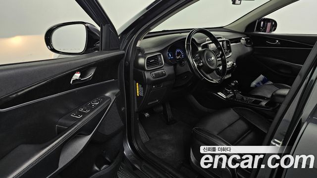 Kia Sorento 2016 — photo 13