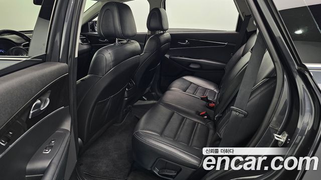 Kia Sorento 2016 — photo 17