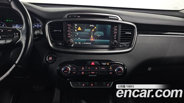 Kia Sorento 2016 — photo 18