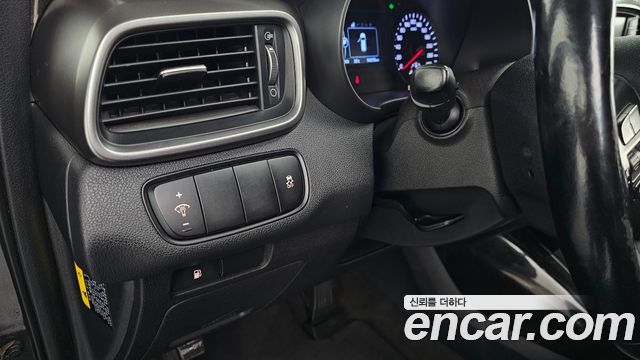 Kia Sorento 2016 — photo 25