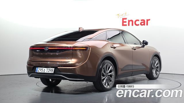 Toyota Crown 2024 — photo 2