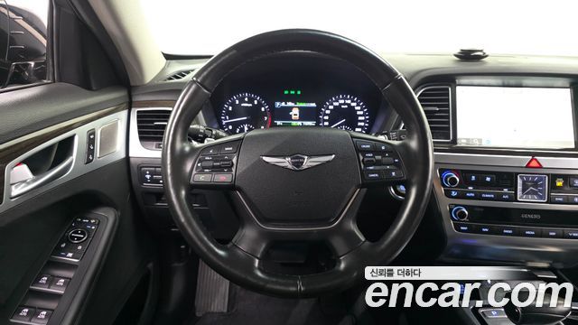 Genesis G80 2019 — photo 12