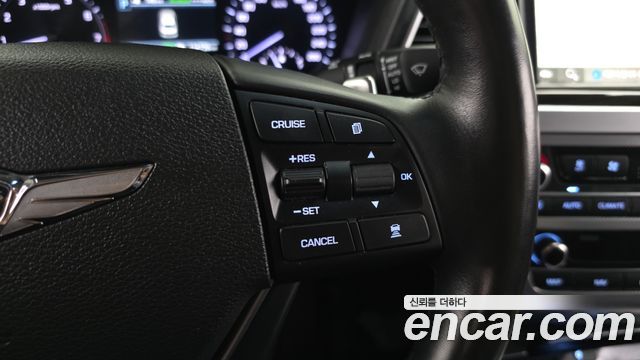 Genesis G80 2019 — photo 18