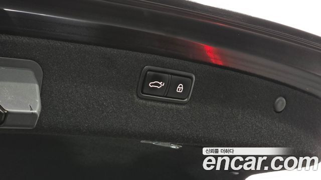 Genesis G80 2019 — photo 20