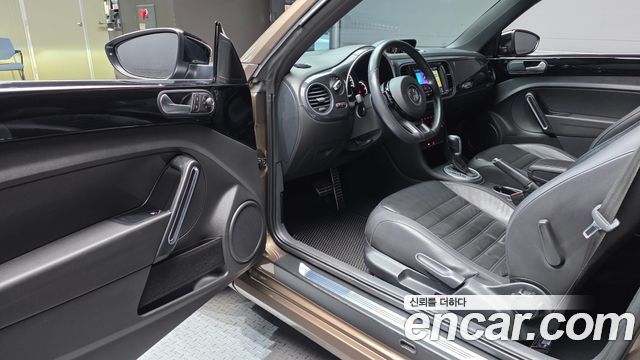 Volkswagen Beatle 2015 — photo 10
