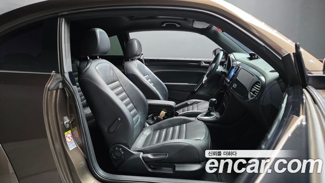 Volkswagen Beatle 2015 — photo 11