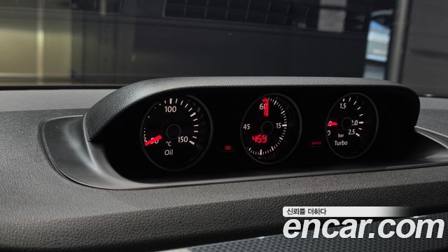 Volkswagen Beatle 2015 — photo 18