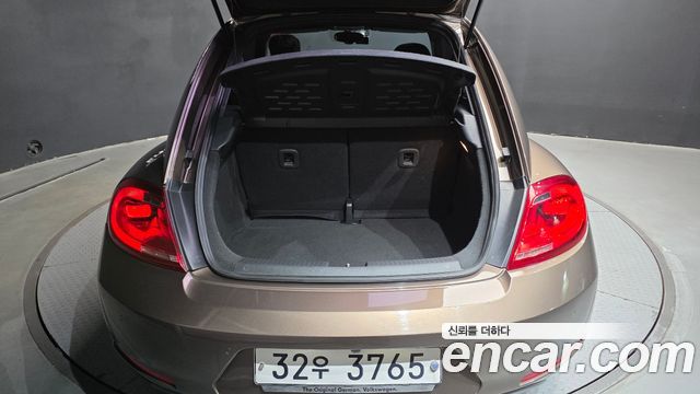 Volkswagen Beatle 2015 — photo 20