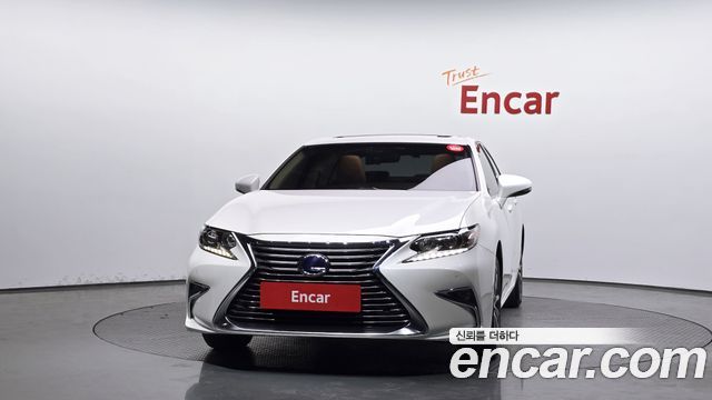 Lexus ES 2017 — photo 3