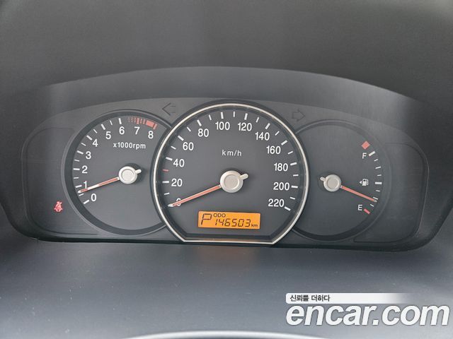 Kia Carens 2009 — photo 8