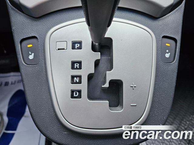 Kia Carens 2009 — photo 14