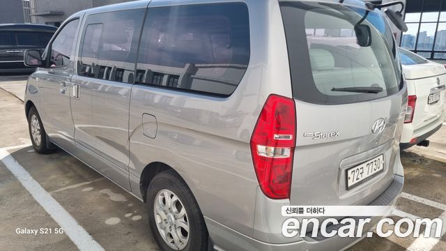 Hyundai Starex 2013 — photo 2