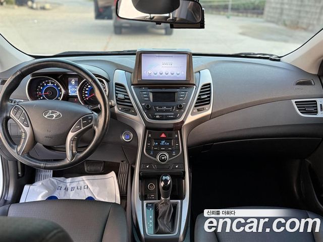 Hyundai AVANTE 2014 — photo 7