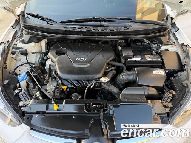 Hyundai AVANTE 2014 — photo 18