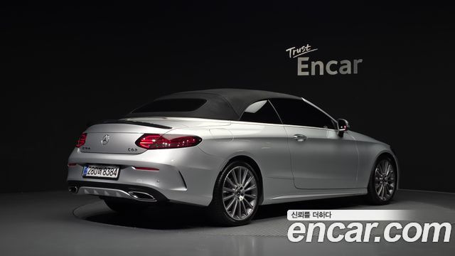 Mercedes-Benz C-Class 2017 — photo 2