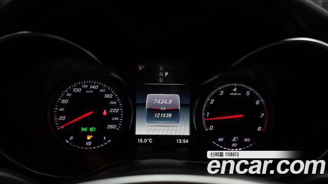 Mercedes-Benz C-Class 2017 — photo 11