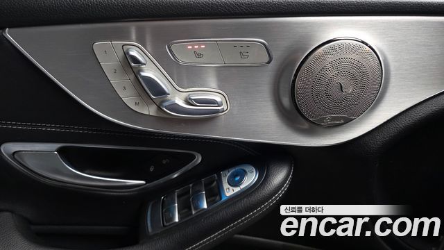 Mercedes-Benz C-Class 2017 — photo 20