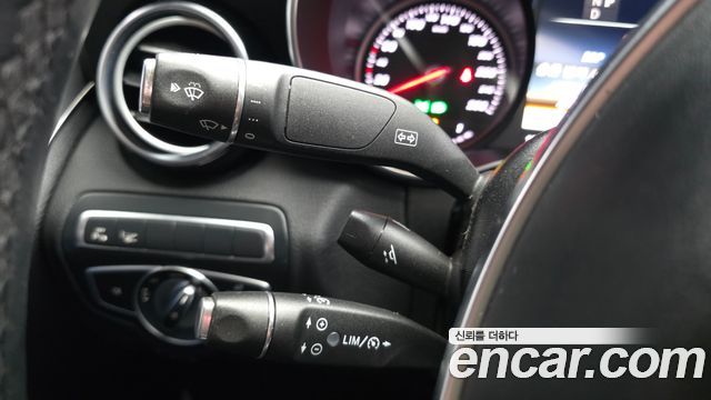 Mercedes-Benz C-Class 2017 — photo 27