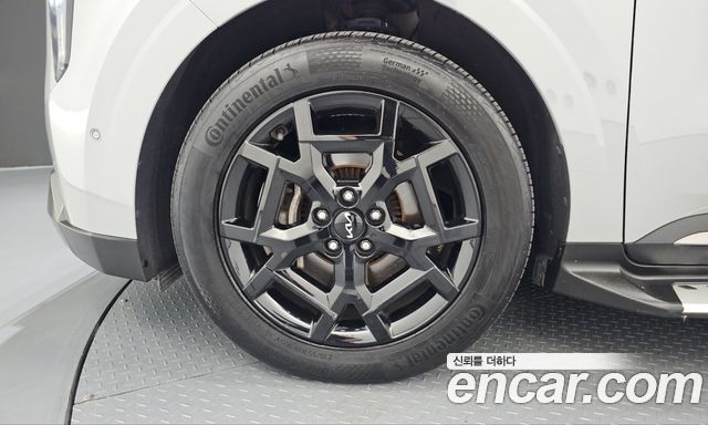 Kia Canival 2024 — photo 5