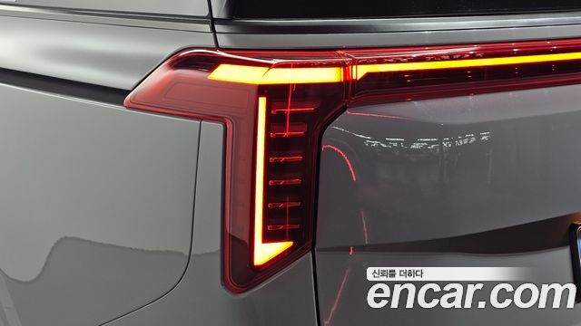 Kia Canival 2024 — photo 9