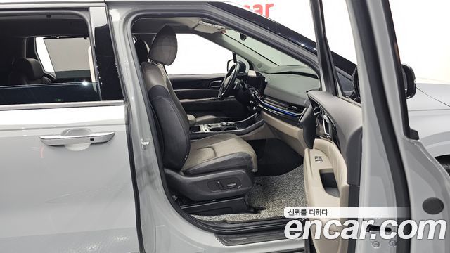 Kia Canival 2024 — photo 16