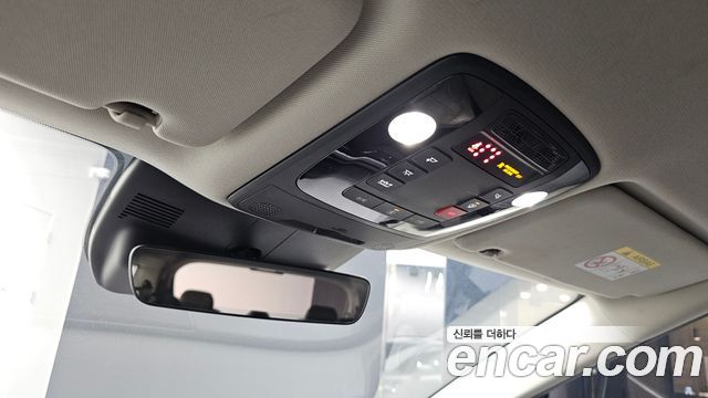 Kia Canival 2024 — photo 31