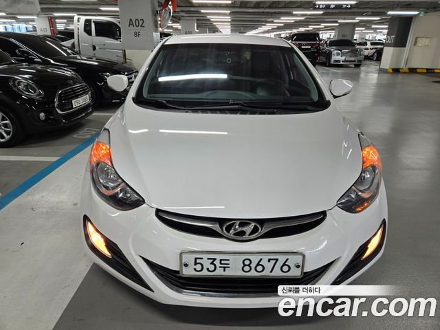 Hyundai AVANTE 2012 — photo 1