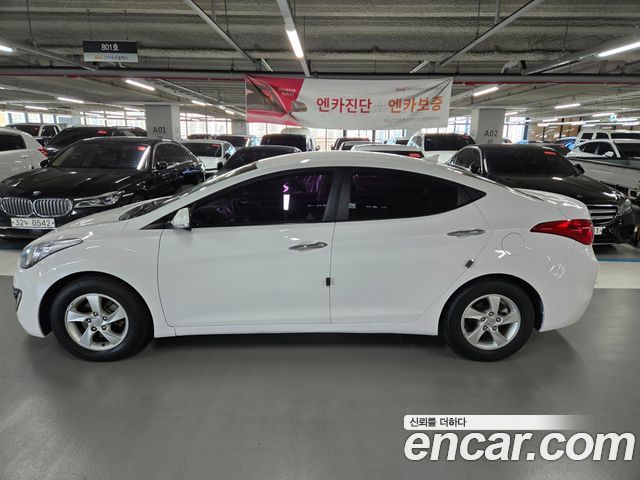 Hyundai AVANTE 2012 — photo 4